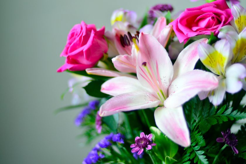 Mawson Lakes funeral parlour flowers.